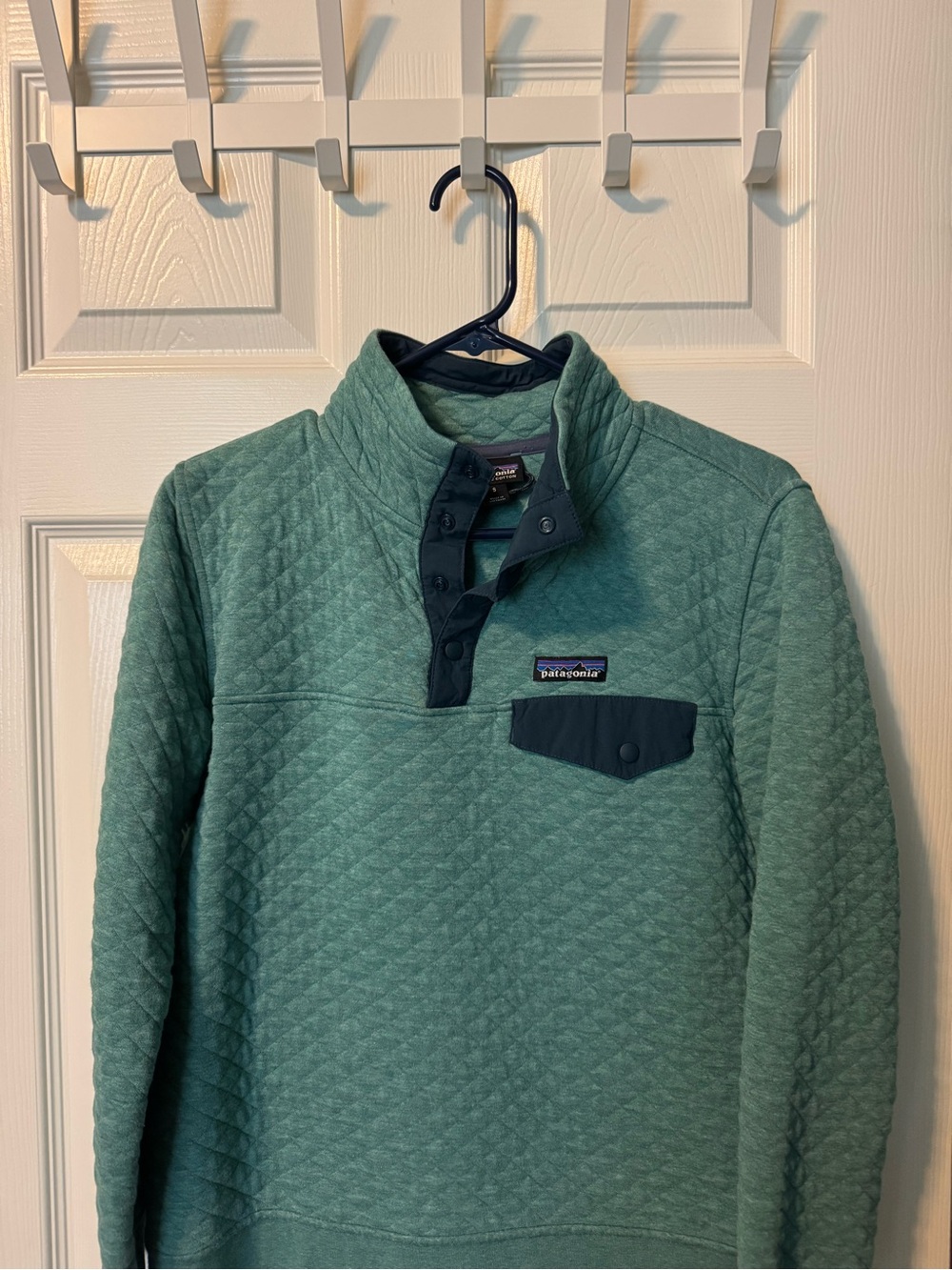 Patagonia Teal Quilted Snap Pullover with Navy Trim